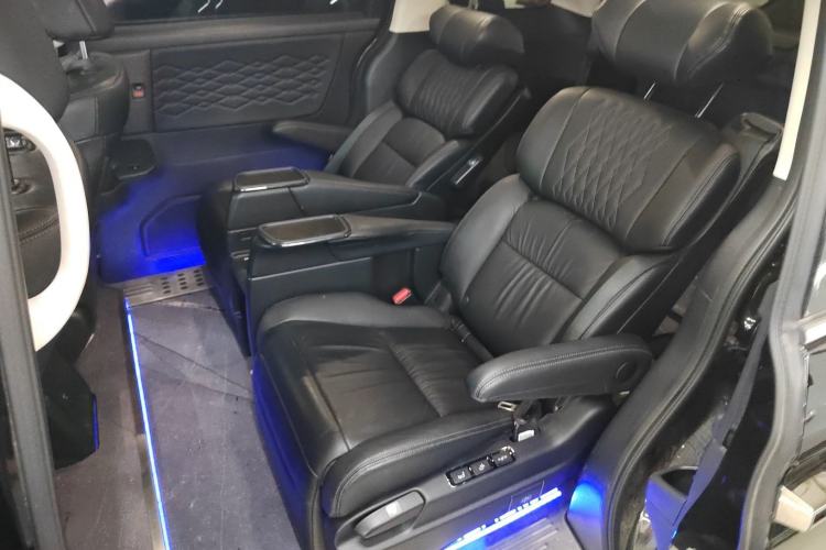 Used Honda Elysion 2022 2.0L eHEV Luxury First Edition