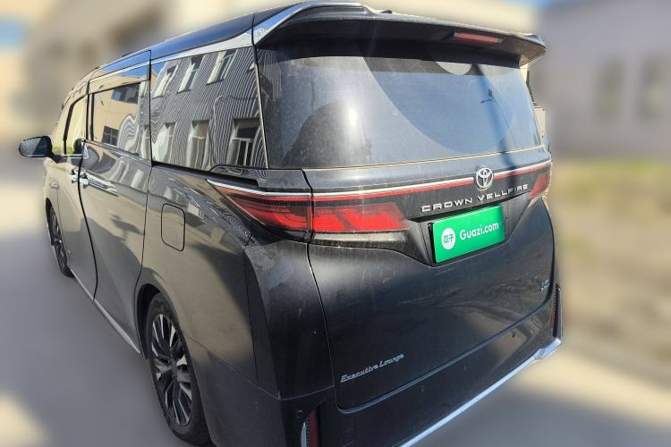Used Toyota Vellfire 2024 Crown Dual-Engine 2.5L Ultimate Edition
