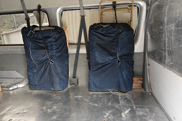 Used Foton Toano 2017 2.5T Rear Dual-Tire Commercial Version Long Wheelbase 4J25TC3 Left Rear Seat