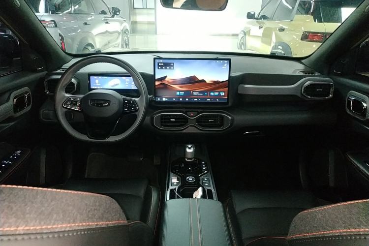 Used Geely Auto Cowboy 2025 1.5TD Fun-Offroad Version Center Console