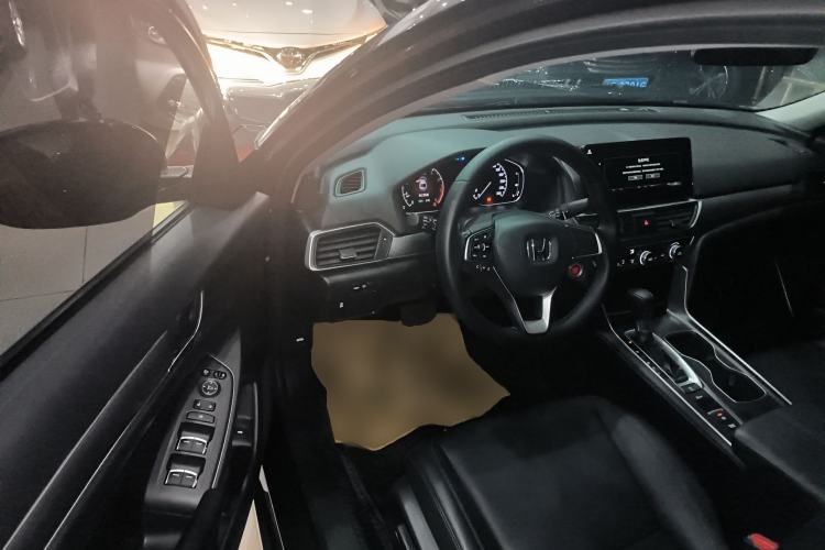 Used Honda Accord 2022 260TURBO Luxury Edition Driver Seat