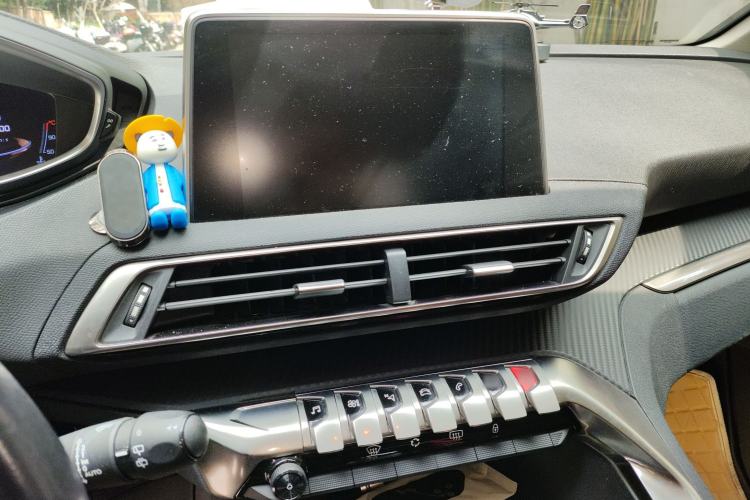 Used Peugeot 5008 2019 380THP 5-Seater Elite Edition Audio And AC Panel