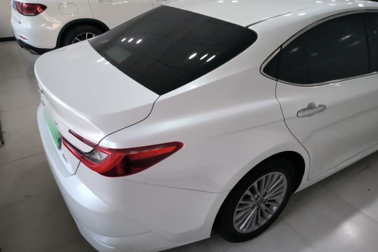 Used Toyota Camry 2024 Dual-Motor 2.0 HGVP Luxury Edition
