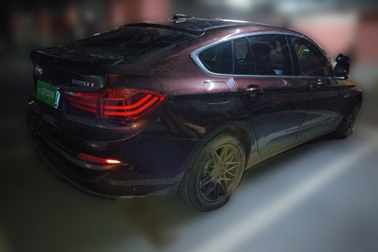 Used BMW 5 Series GT 2014 528i Leading Model Rear Right 45 Deg