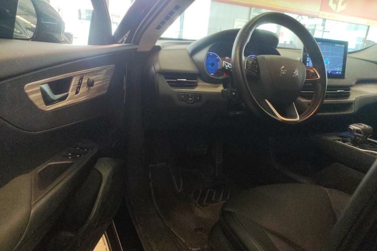 Used Hongqi E-QM5 2024 610 km PLUS Driver Seat