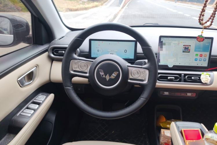 Used Wuling Bingo PLUS 2024 401 km Range 5-Seater Version Steering Wheel