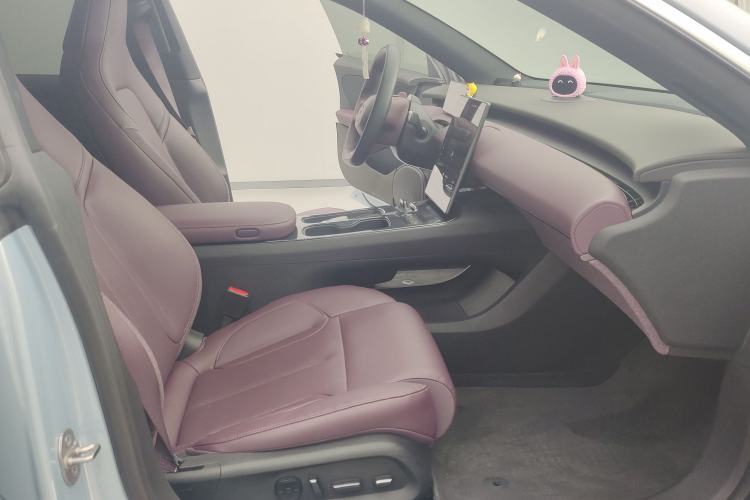 Used Nio ET5T 2023 75 kWh Touring Right Front Seat