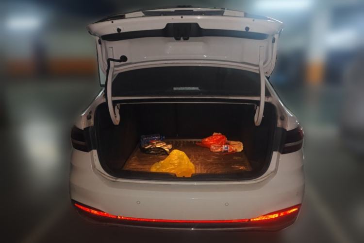 Used Volkswagen Lavida 2024 1.5L Automatic 5 Million Edition Trunk