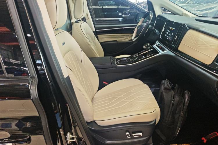 Used GAC Trumpchi M8 2021 Master Series 390T Four-Seat Deluxe Edition Right Front Seat