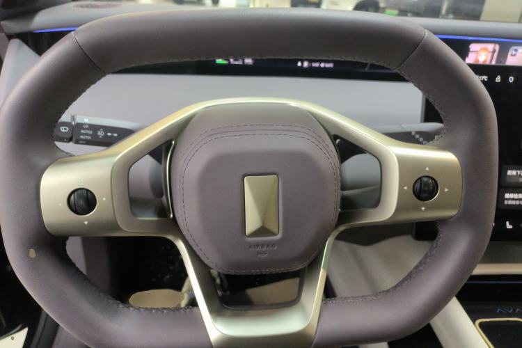 Used Avatr 06 2025 Max All-Electric Version