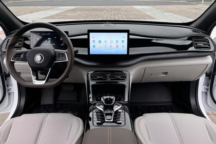 Used BYD Qin PLUS 2024 HONOR Edition DM-i 55KM Leading Model
