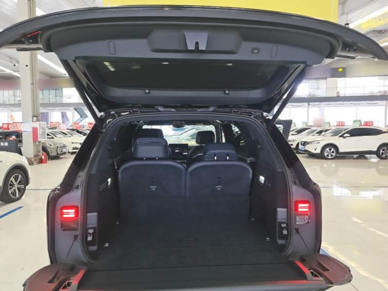 Used Zeekr 9X 2025 Ultra Edition 70kWh — 18