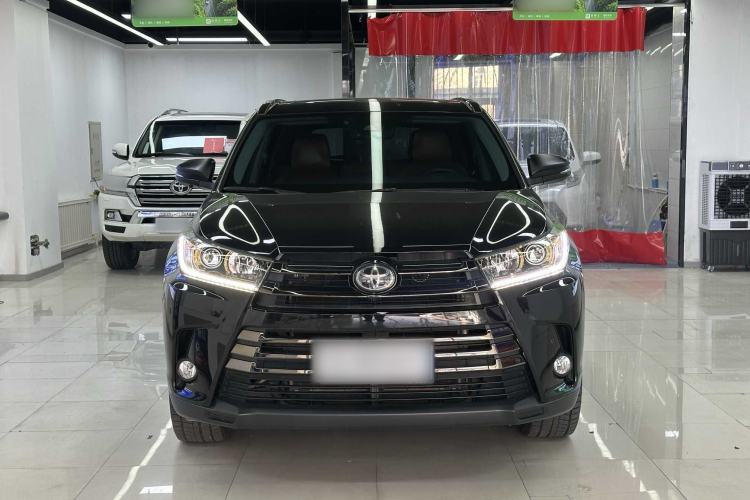 Used Toyota Highlander 2018 2.0T Four-Wheel Drive Knight Edition 7 Seats China VI Standard Exterior 1