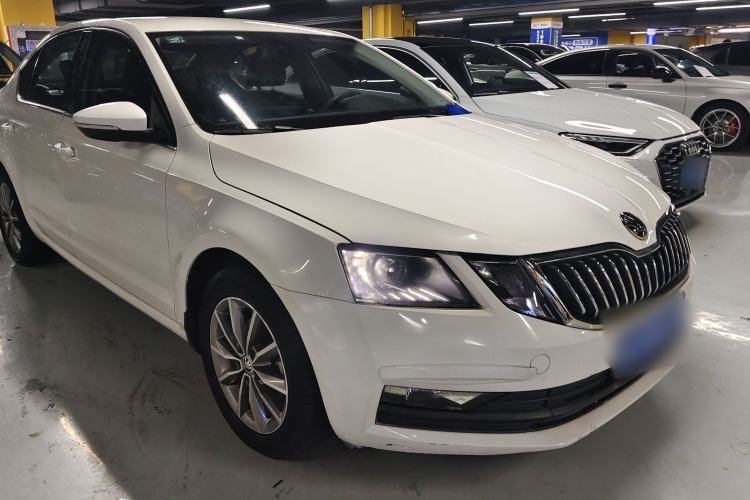 Used Skoda Octavia 2022 1.5L Automatic Comfort Edition Front Right 45 Deg