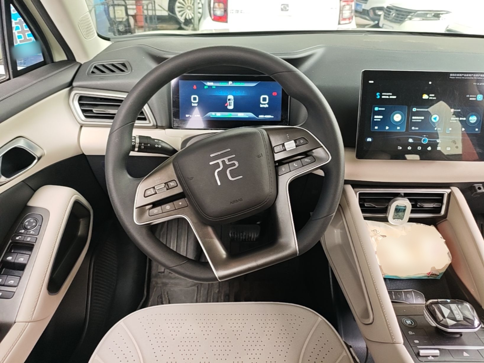 BYD Yuan UP 2024 401 km Active Version — снимка 13