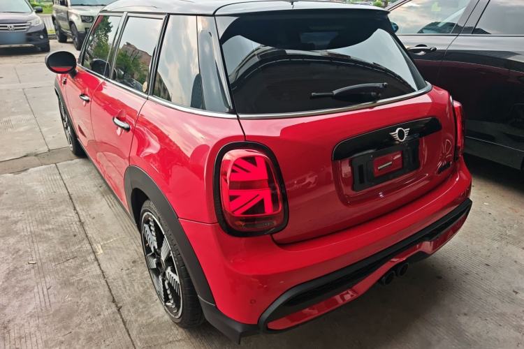 Used MINI 2022 Updated 2.0T COOPER S Classic Edition Five-Door Version Exterior 2