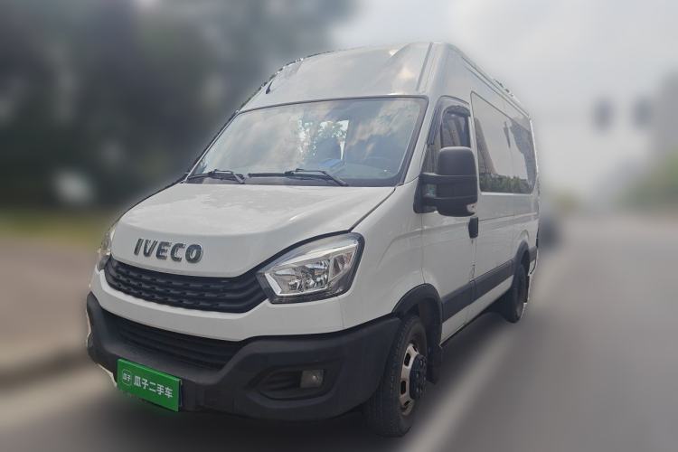 Used Iveco Eurocargo 2021 2.0T Manual Super Rui Long Wheelbase Short Overhang High Roof Side-Sliding Door F1A