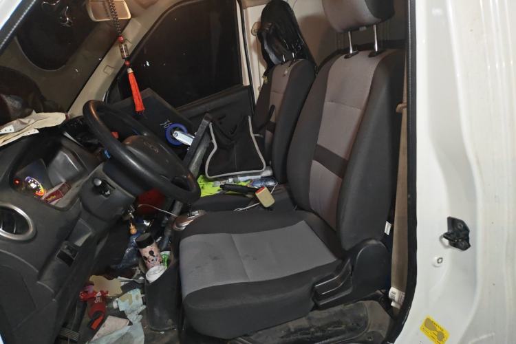 Used CHANGAN KAICHENG Ruixing EM60 2022 Pure Electric Van 4498 mm Long Flat Roof with Rear-Hinged Doors 2 Seats 60 kW 41.86 kWh Left Front Seat