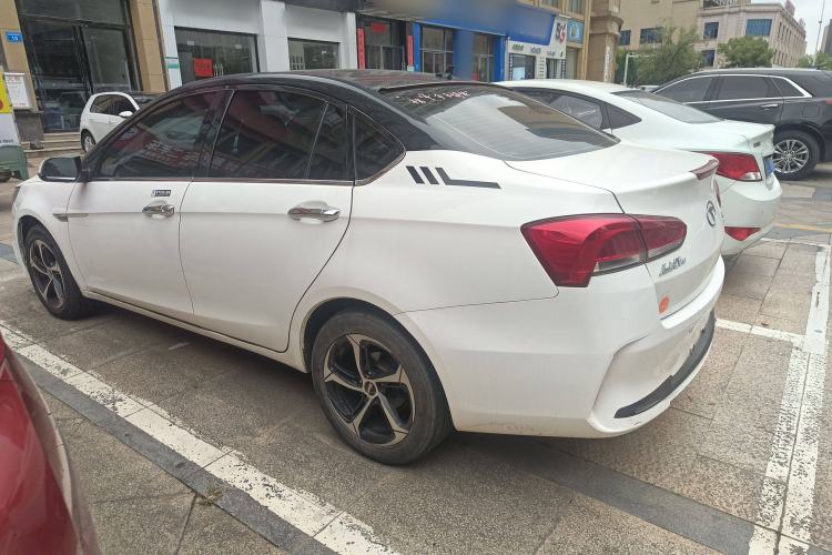 Used Soueast A5 Wing Dance 2019 1.5L Manual Luxury Version China V Standard
