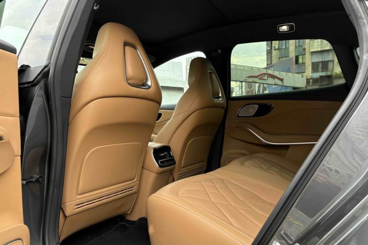 Used Rising R7 2023 Rear-Drive Screen King Edition