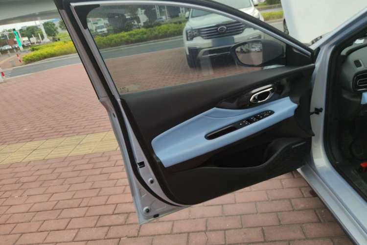 Used GAC Trumpchi EMPOW 2023 Shadow Leopard H Smart Hybrid Edition