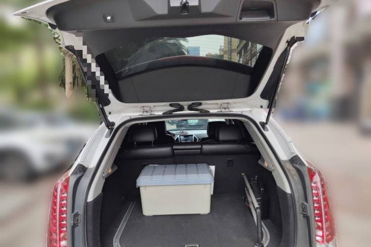 Used Cadillac SRX 2014 3.0L Elite Model Trunk