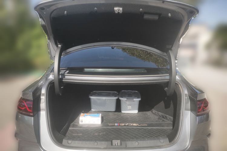 Used BYD Qin L 2025 DM-i Smart Drive 80KM Leading Model
