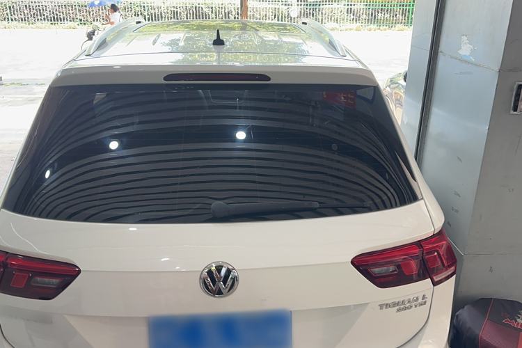 Used Volkswagen Tiguan L 2019 Revised Version 280TSI Automatic Two-Wheel Drive Panoramic Comfort Edition China VI Standard