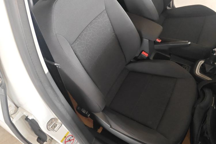 Used Volkswagen Lavida 2013 Revised Classic 1.6L Manual Fashion Edition Right Front Seat