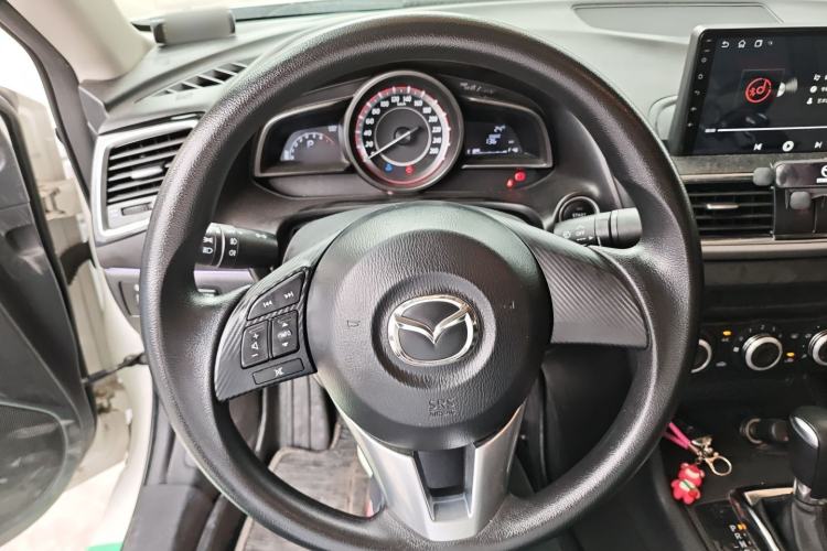 Used Mazda Mazda 3 Axela 2016 Sedan 1.5L Automatic Comfort Model
