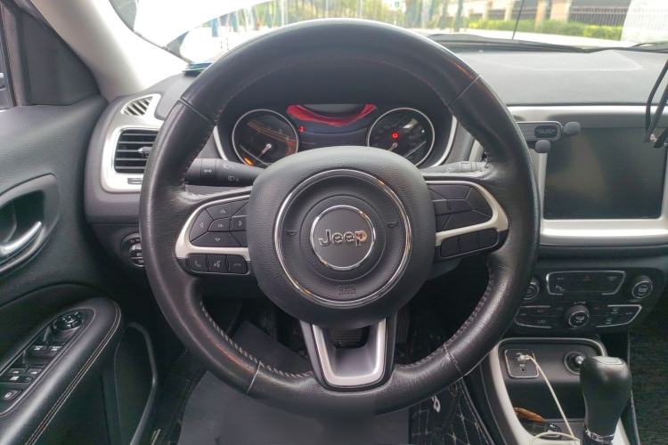 Used Jeep Compass 2017 200T Automatic Family Edition