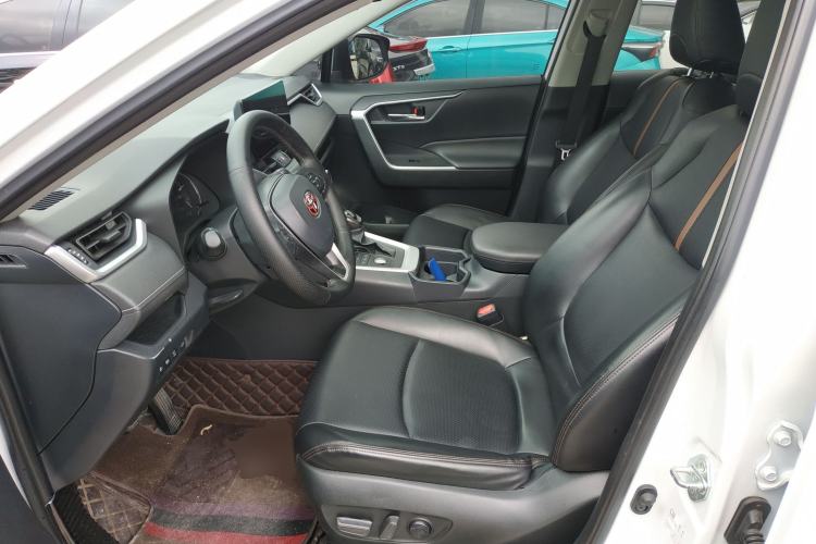 Used Toyota RAV4 2023 2.0L CVT 4x4 Adventure Edition
