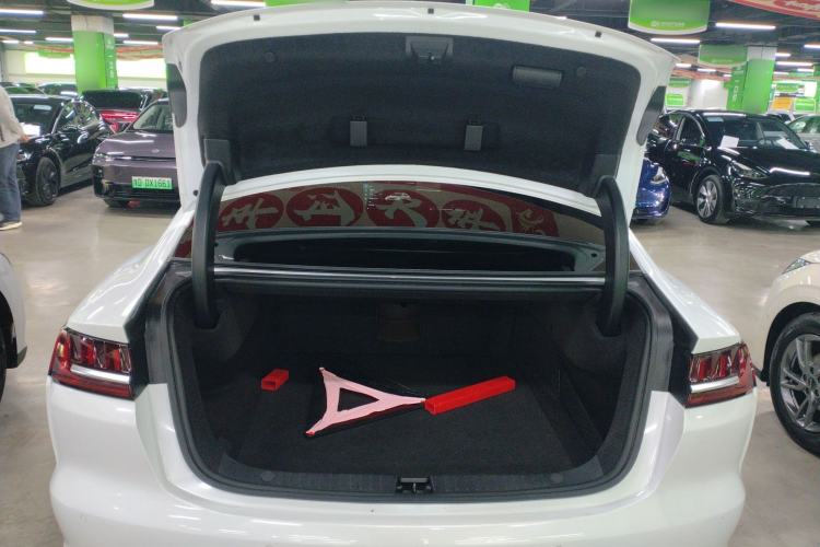 Used BYD Han 2020 DM Four-Wheel Drive Performance Edition Prestige Model Trunk