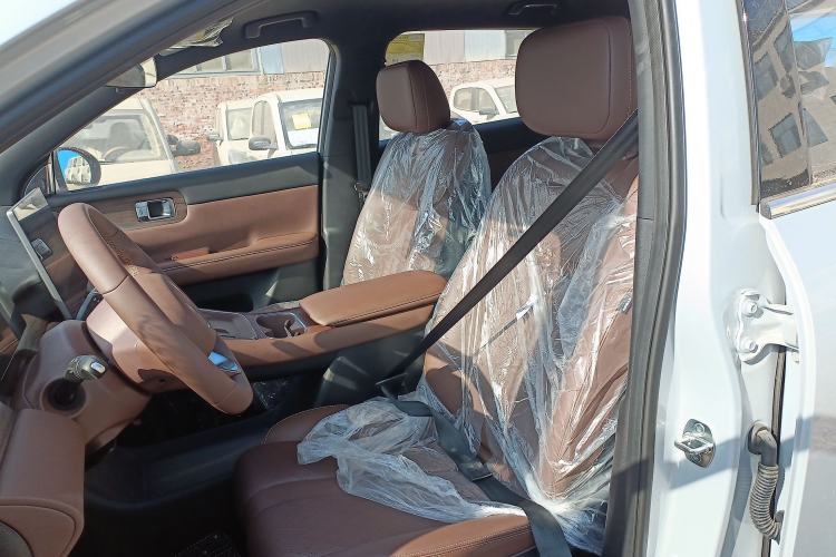 Used Wuling Xingguang S 2025 Model, 130km Leading Edition