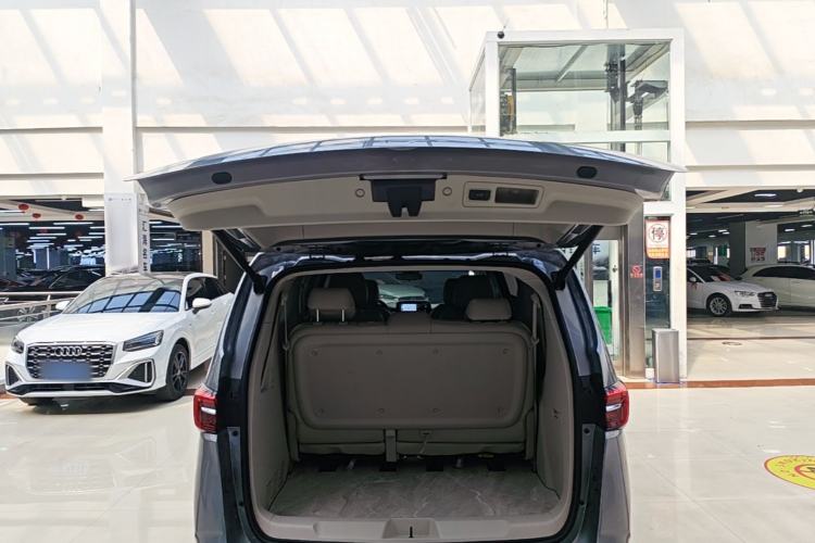 Used Buick GL8 2023 Land Executive Class Smart Enjoyment Model Trunk