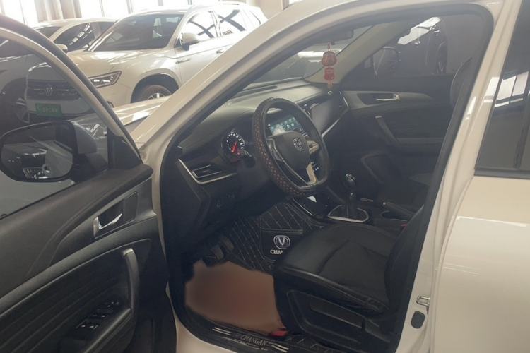 Used CHANGAN CS35PLUS 2021 Honor Million Edition 1.6L Manual Luxury Model Left Front Seat