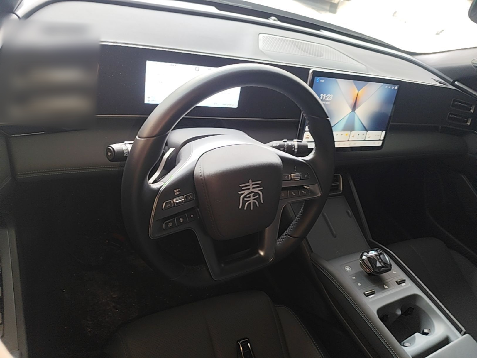 BYD Qin L 2025 DM-i Smart Drive 80KM Leading Model — снимка 12
