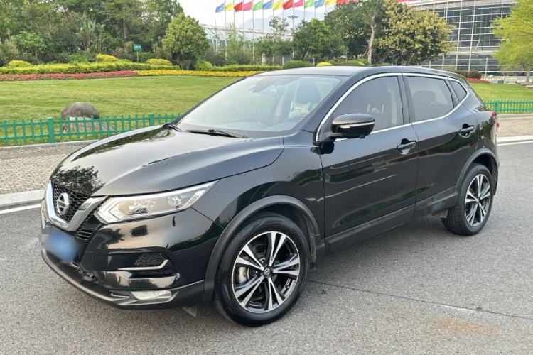 Used Nissan Qashqai 2019 2.0L CVT Luxury Edition Front Left 45 Deg