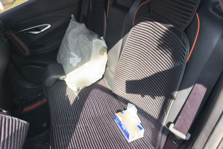 Used CHANGAN UNI-T 2022 1.5T Prestige Version
