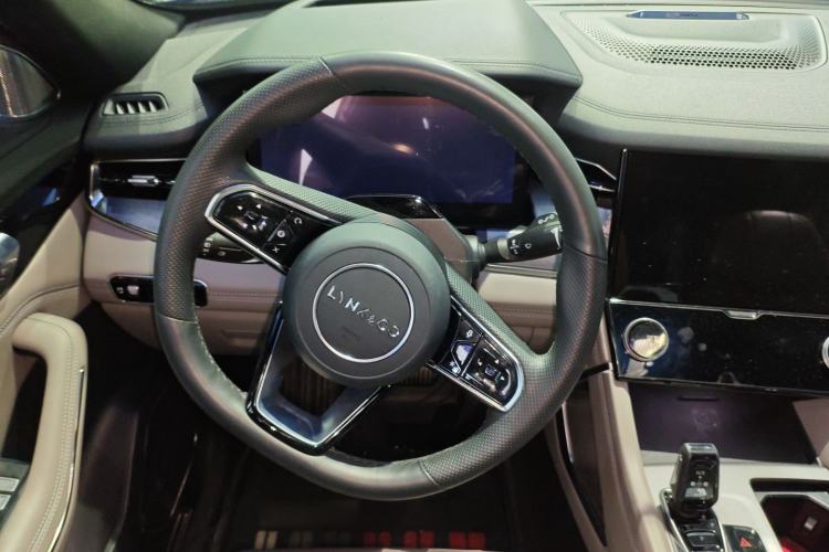 Used Lynk & Co 09 EM-P 2023 2.0TD EM-P Long-Range Version AM Six-Seater