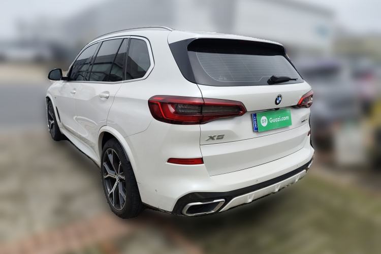 Used BMW X5 2019 xDrive40i Luxury Model with M Sport Package
