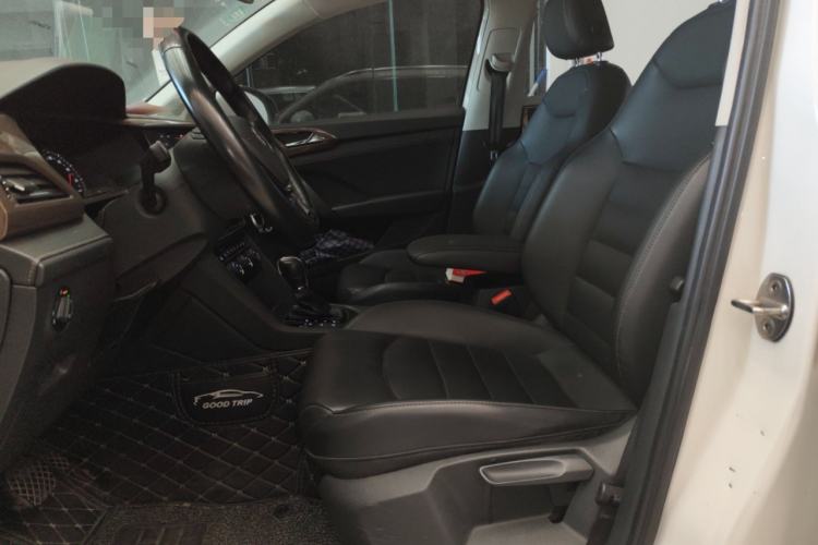 Used Volkswagen Tharu 2019 280TSI Two-Wheel Drive Luxury Version China VI Standard Left Front Seat