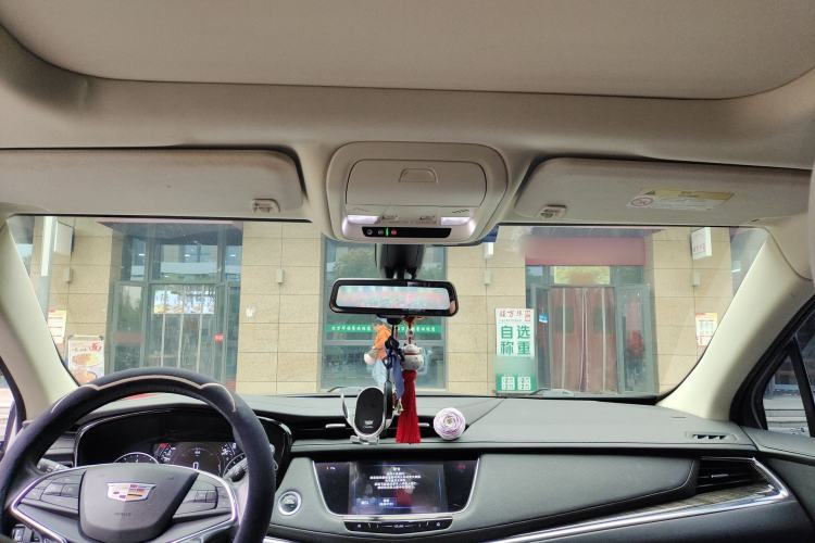 Used Cadillac XT5 2018 25T Luxury Model
