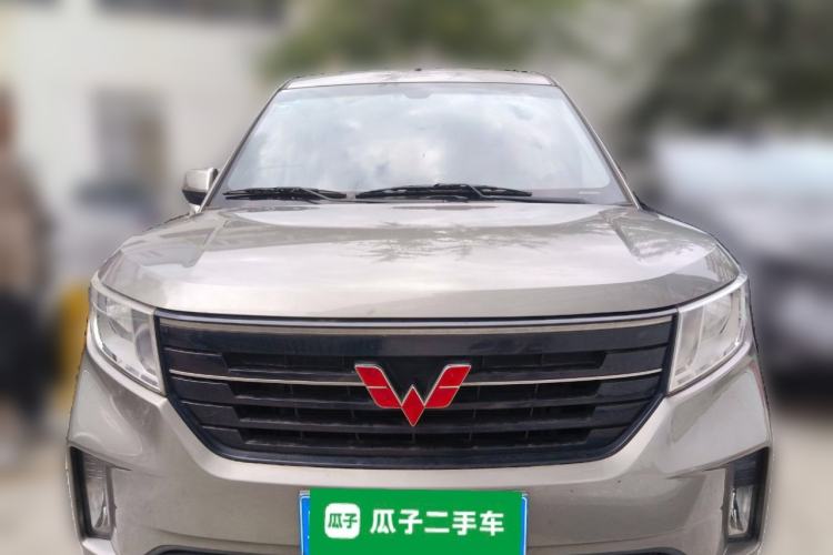 Used Wuling Hongguang PLUS 2019 1.5T Manual Comfort Version 7 Seats