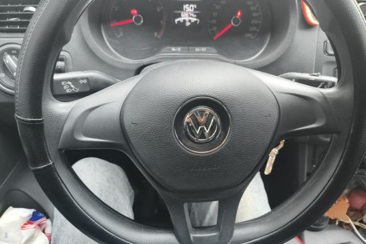 Used Volkswagen Polo 2016 1.4L Manual Fashion Model Steering Wheel