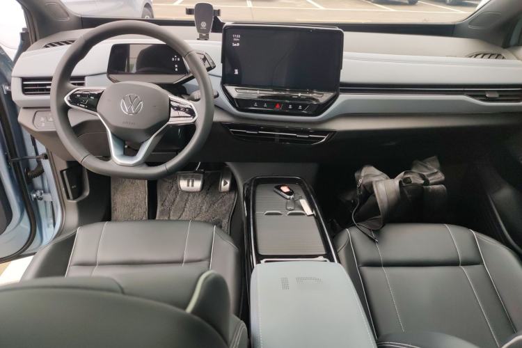 Used Volkswagen ID.4 X 2024 Pure & Smart Edition Center Console