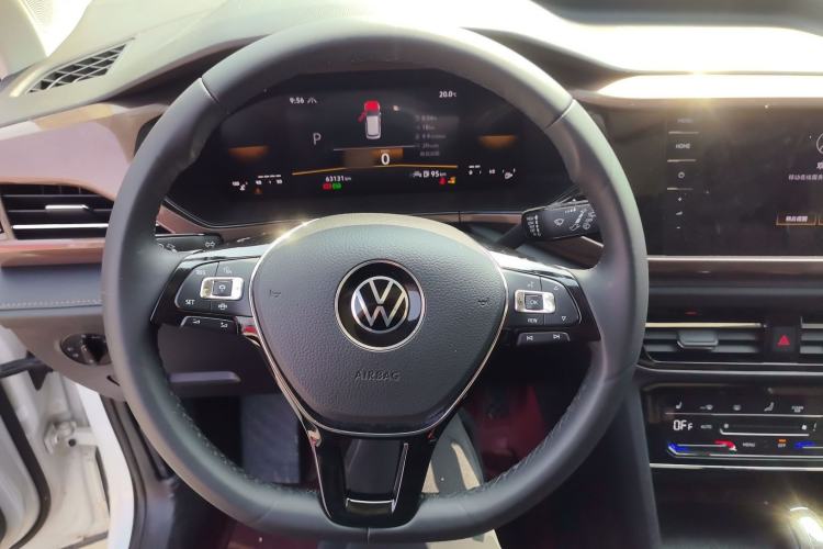 Used Volkswagen Tharu 2022 280TSI Two-Wheel-Drive Luxury Edition Steering Wheel