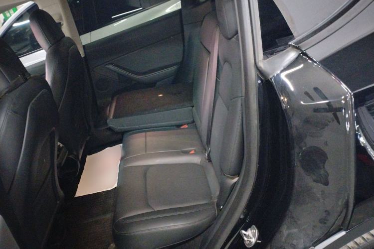 Used Tesla Model Y 2021 Long-Range All-Wheel-Drive Version 3D7
