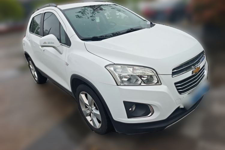Used Chevrolet Trax 2016 1.4T Automatic Two-Wheel Drive Luxury Version Front Right 45 Deg