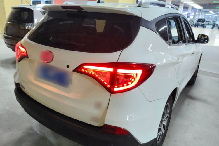 Used BYD Song 2016 GaiShi Edition 1.5TID Automatic Elite Model
